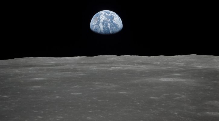 plot on moon 1564315520