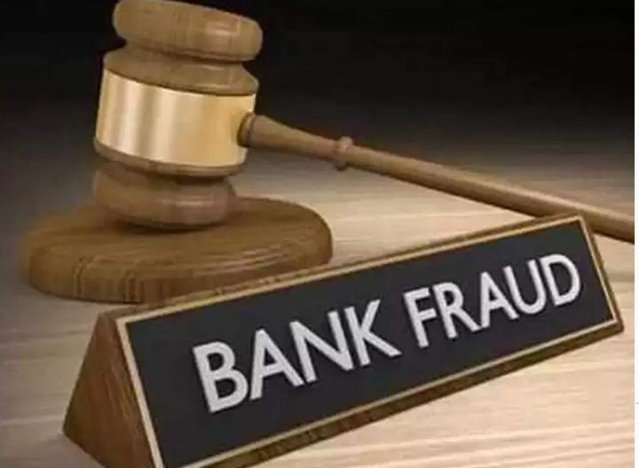 fraud,bank,scam