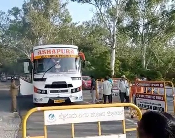 bus , fire , mysore