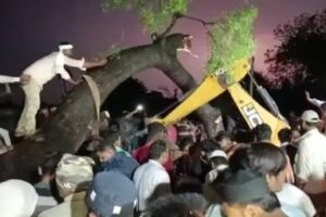 temple , rain , accident