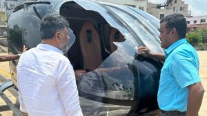 helicopter collides with eagle