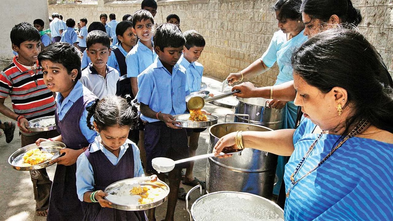 school , mid day meals , karnataka